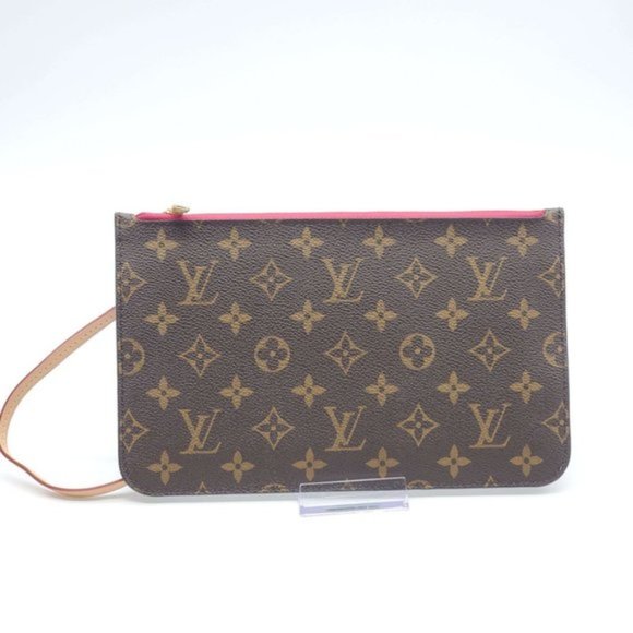 Louis Vuitton Handbags - Authentic Louis Vuitton Wristlet / Clutch Monogram